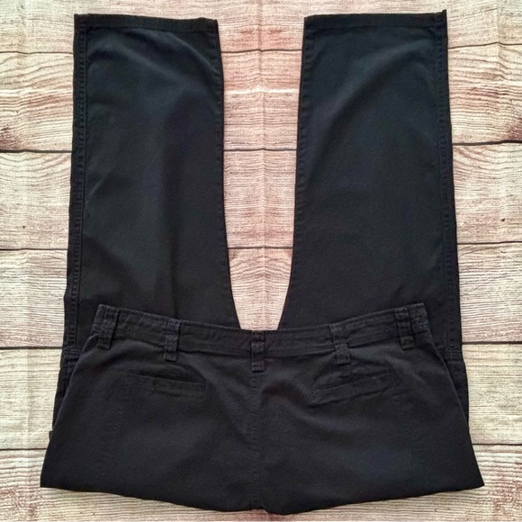 Wrangler • Premium Relaxed Fit Flex Black Cargo Pants, Men's Size 42 x 30 - Picture 15 of 16